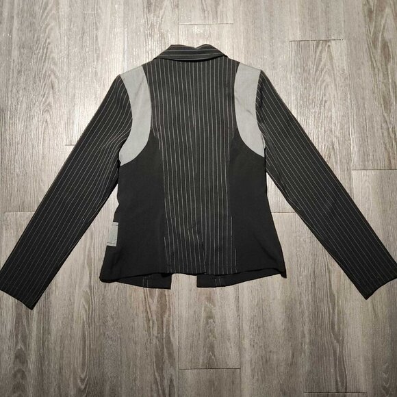 Vintage 90s black and grey gothic officecore striped blazer and skirt set - Picture 7 of 12